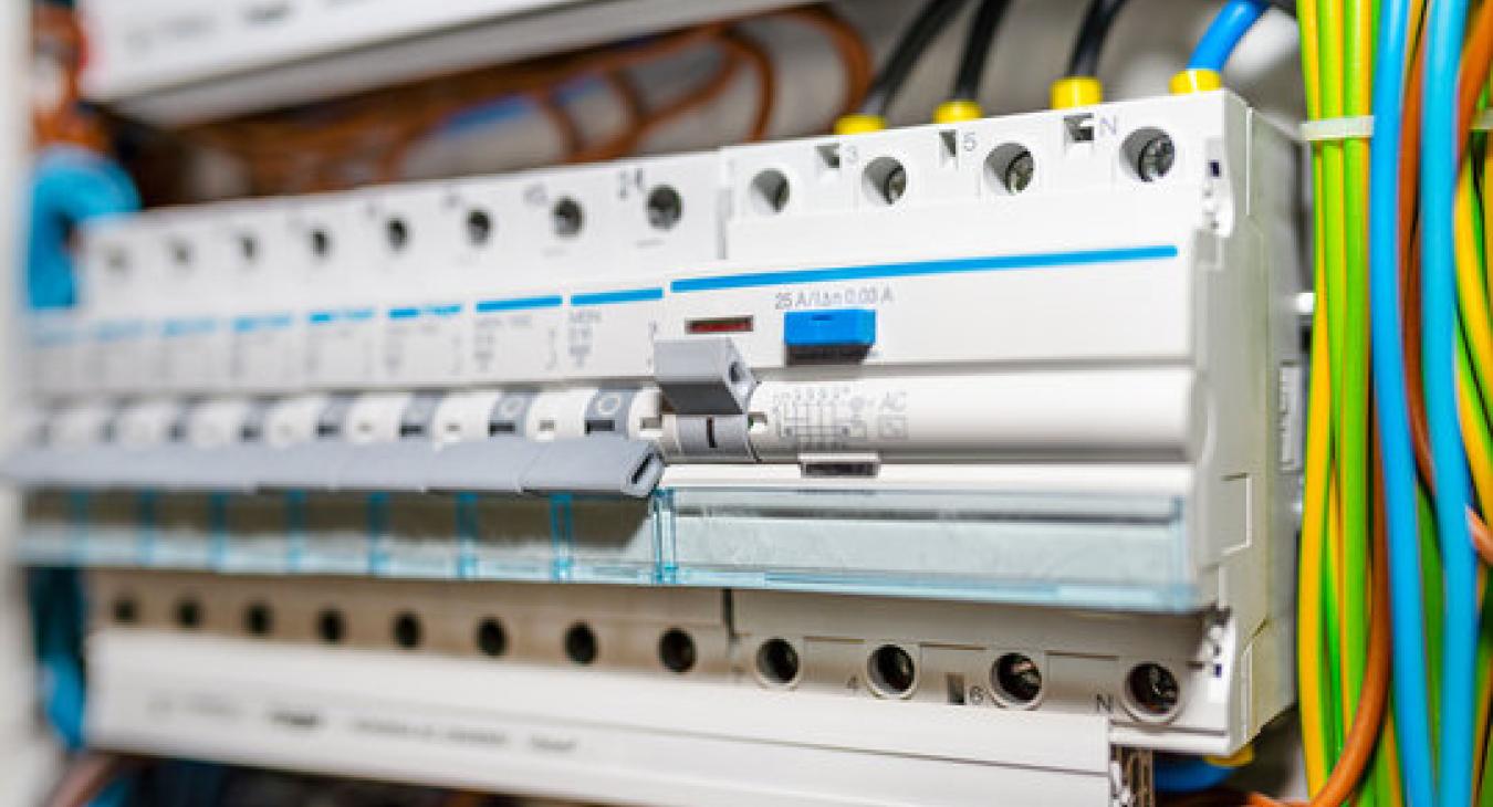 fuse box installer in Cwmbran