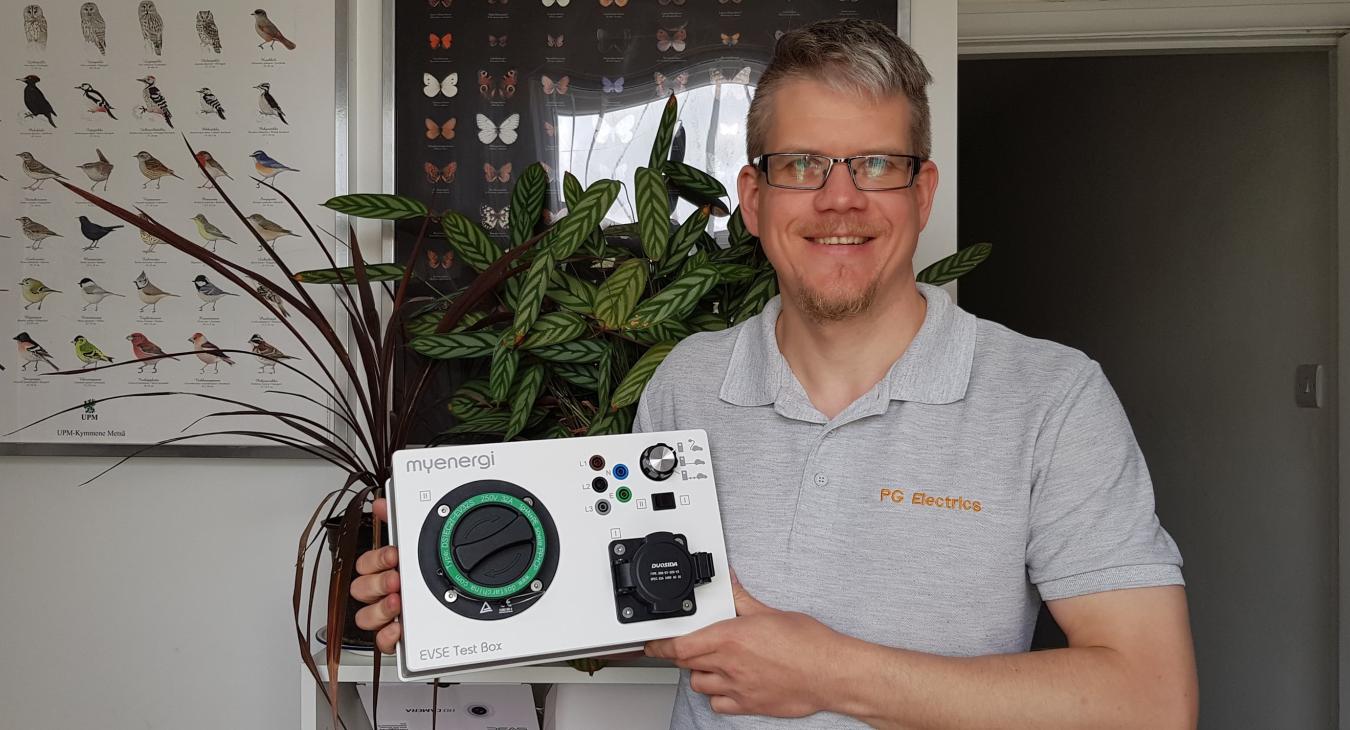 Phil Graham - Your Local Electrician in Montrose